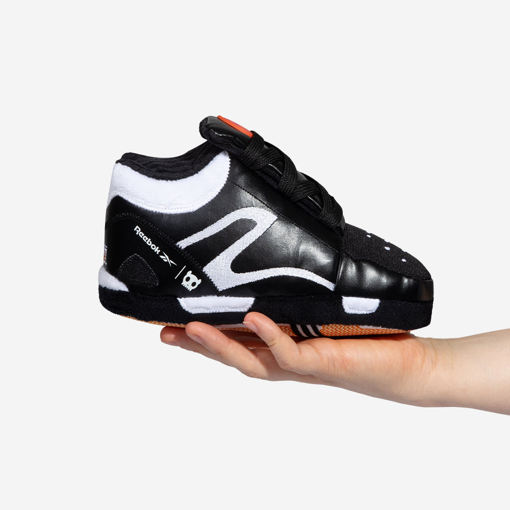 Reebok x Zeedog Pump Omni Il Sneaker Plush Toy - Juguetes para Perros